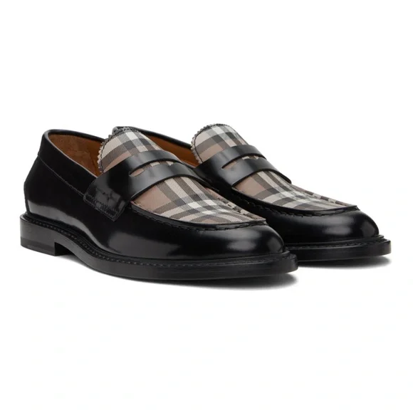 Burberry | Shoes | Burberry Black And Tan Loafers Slipons  display picture 1